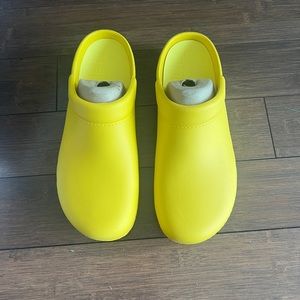 Dansko Kane Molded Clogs New Never Worn